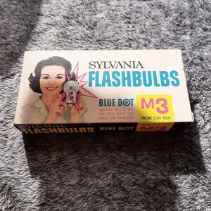 Vintage Flash Bulbs Sylvania, GE M3 Blue Dot Flashbulbs 5/12 Clear Bulbs